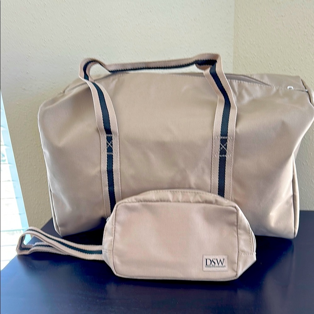 Weekender/gym bag and fanny pack never used